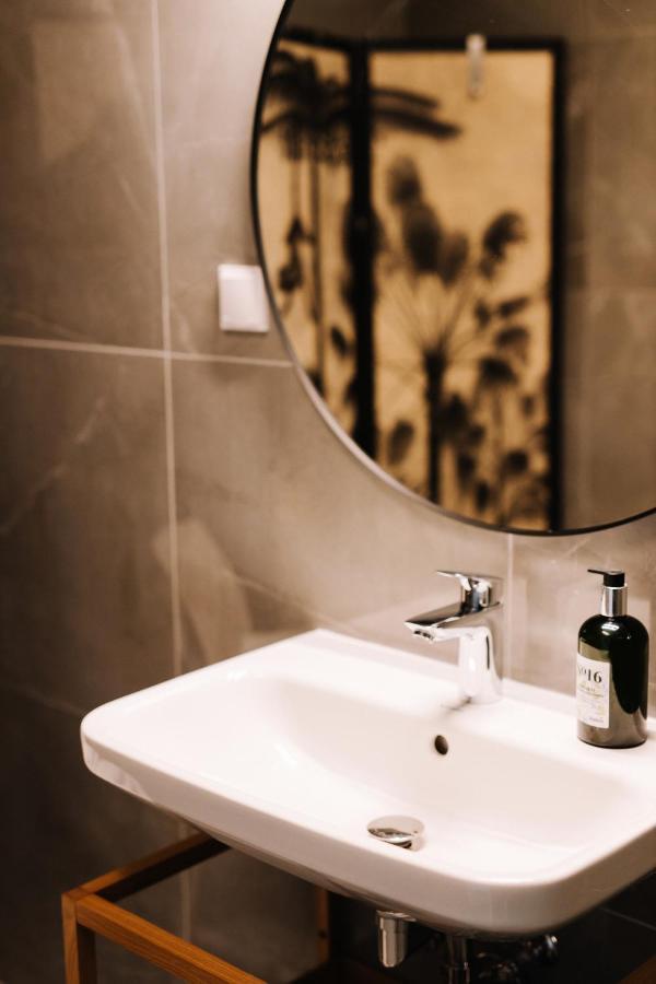 Design Apartman - Free Parking Szeged Exterior photo